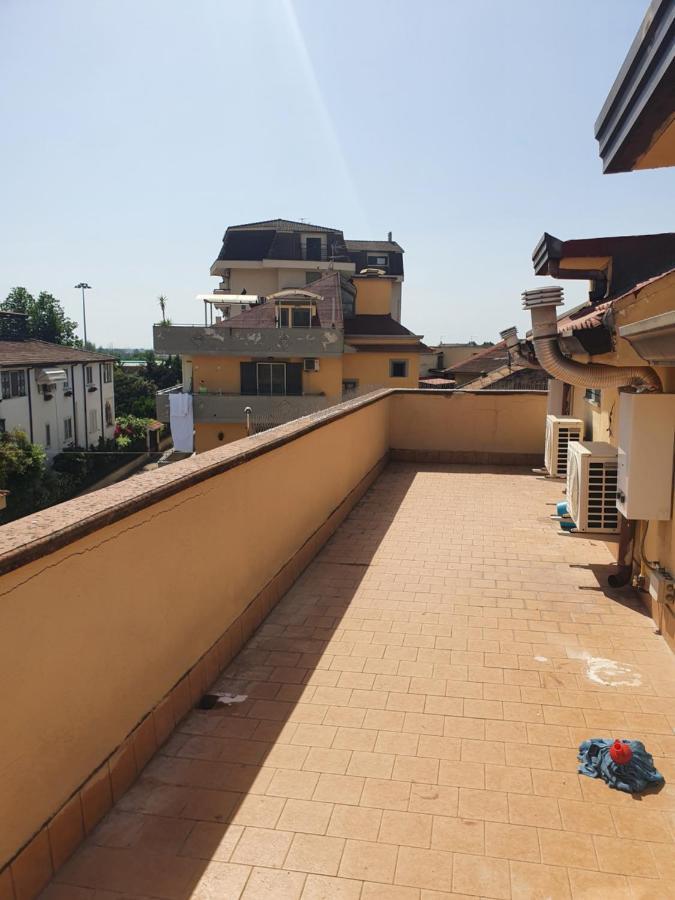 Hotel Royal Palace Gate San Nicola La Strada Exterior foto